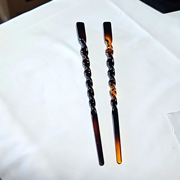 Brown Twist Hairpins - Picture 1 of 3